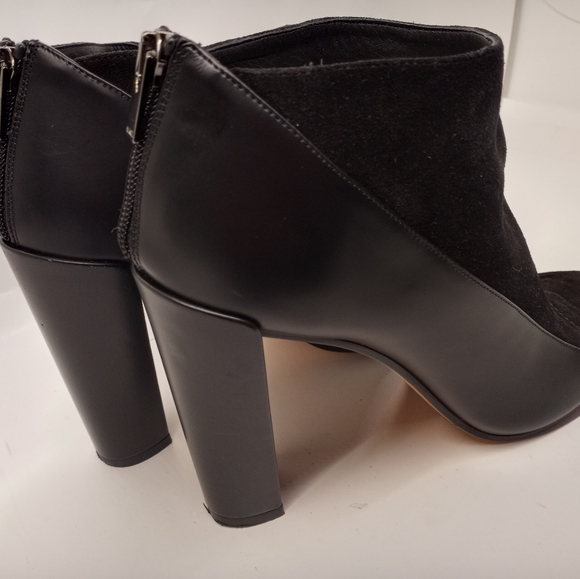 Vince Camuto open toe booties - Picture 2 of 7